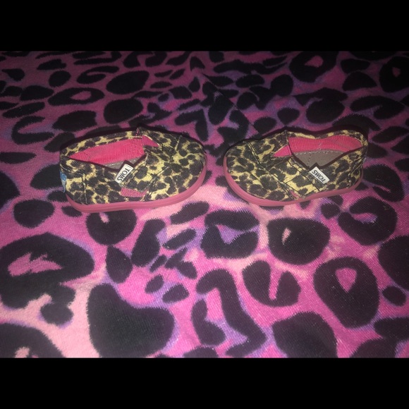 Baby leopard Toms - Picture 3 of 3